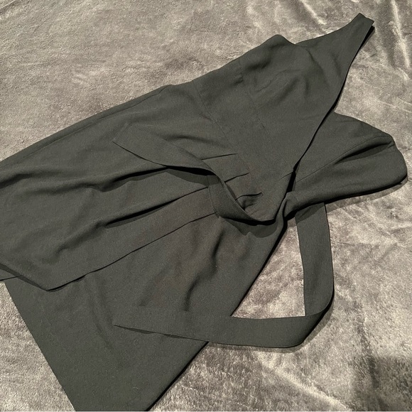 NEVER WORN CLUB MONACO BLACK COCKTAIL DRESS IN SIZE 6 - Picture 7 of 7